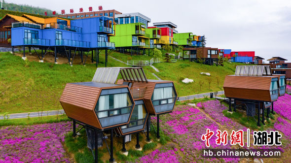 五峰独岭云顶酒店(武陵山旅游公司提供) 五峰独岭云顶酒店(武陵山旅游公司提供)