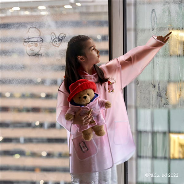 paddington_raincoat_emotive_shot_.png